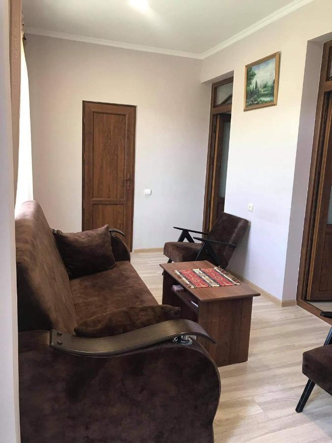 Ana-Maria Bnb Tat'ev Ngoại thất bức ảnh